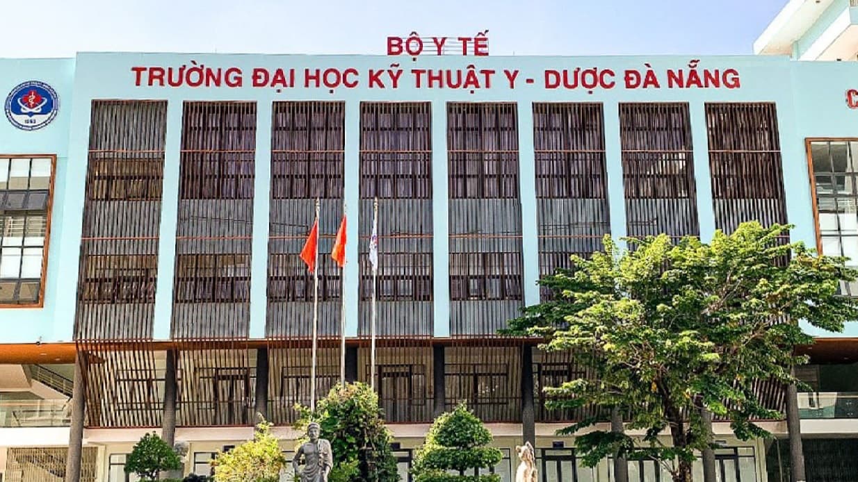 Da Nang University of Medical Technology and Pharmacy campus overview