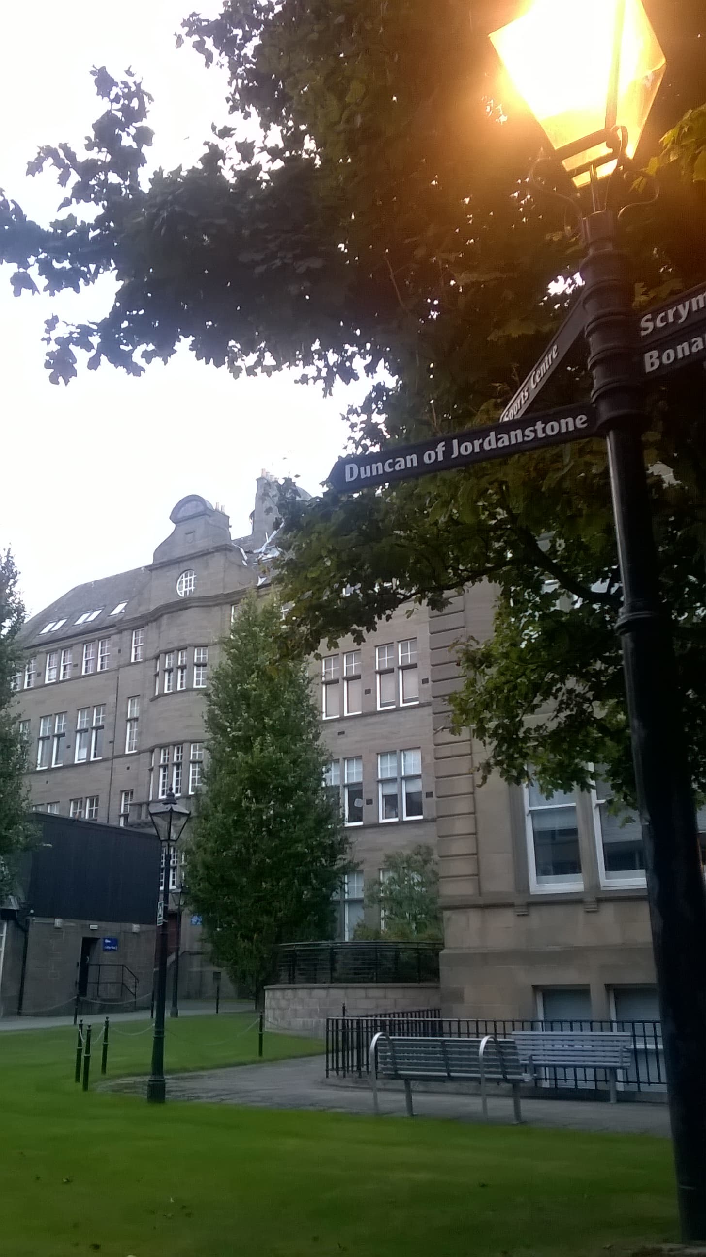 University of Dundee campus overview