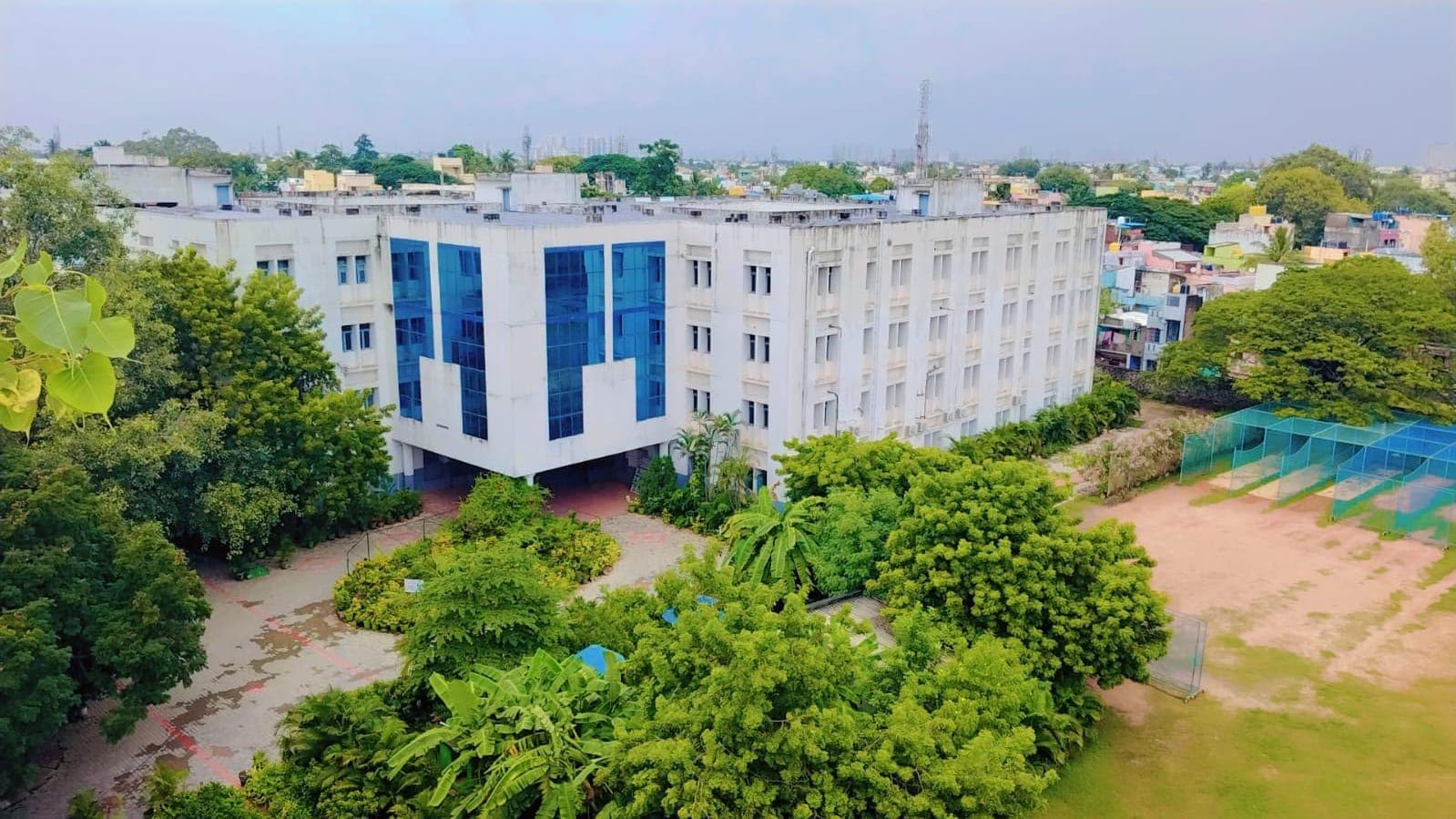 Meenakshi College for Women, Chennai campus overview